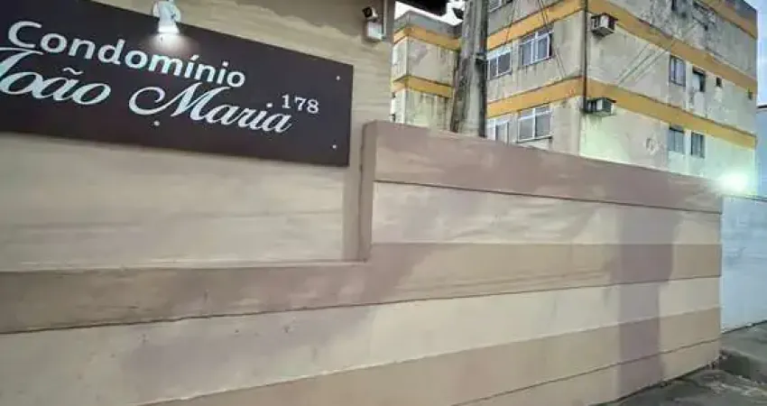 Apartamento à venda na Rua Doutor João Maria, Parque João Maria, Campos dos Goytacazes - RJ