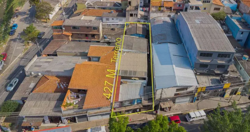 Casa à venda na Rua Trás os Montes, Santo Antônio, Osasco - SP