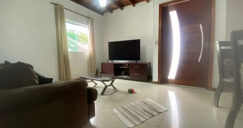 Casa para alugar na rua benjamin constant, santana, niterói - rj