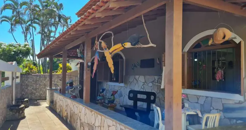 Casa de condomínio à venda na rua dos flamboyants, hospicio/areal, araruama - rj