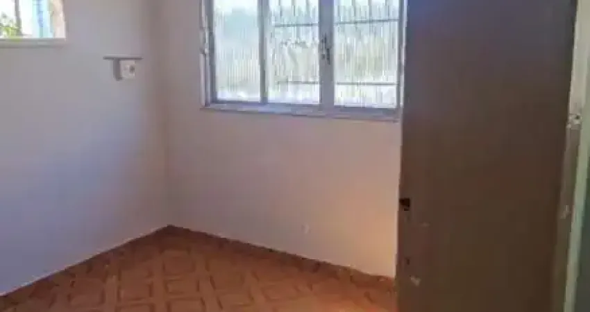 Casa à venda na rua alfredo varela, barro vermelho, são gonçalo - rj