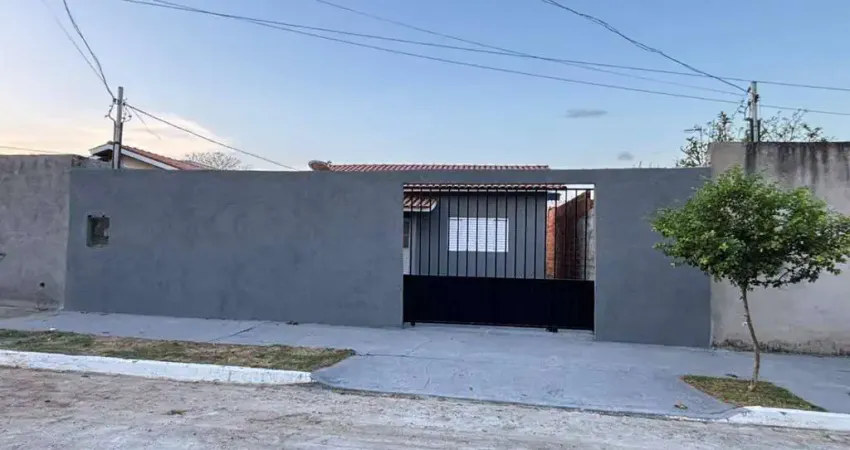 Casa à venda na avenida silvano de oliveira silva, vitória régia, várzea grande - mt