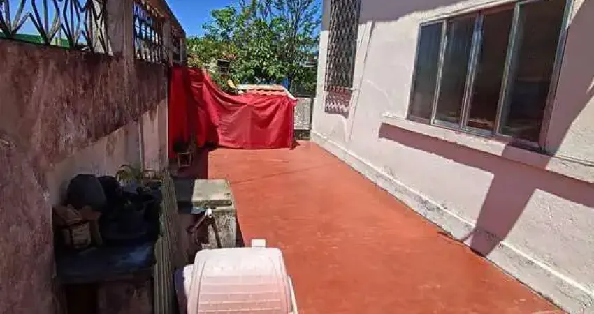 Casa à venda na rua capitão aliatar martins, irajá , rio de janeiro - rj