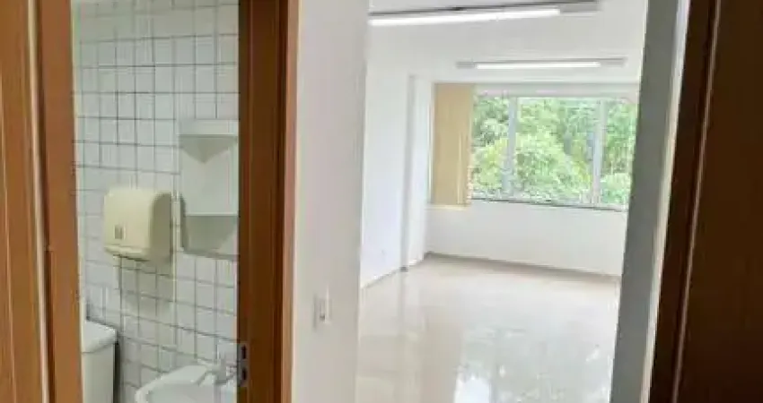 Sala comercial para alugar na rua professora francisca piragibe, taquara, rio de janeiro - rj