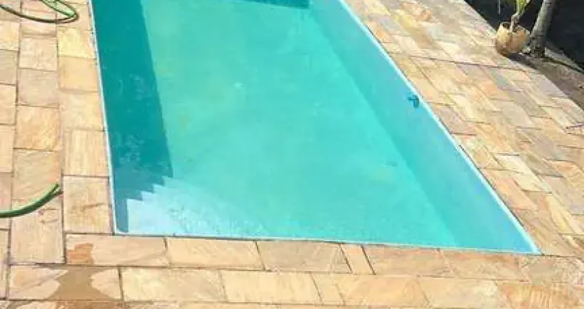 Casa à venda na rua das bananeiras, alvorada (bacaxá), saquarema - rj