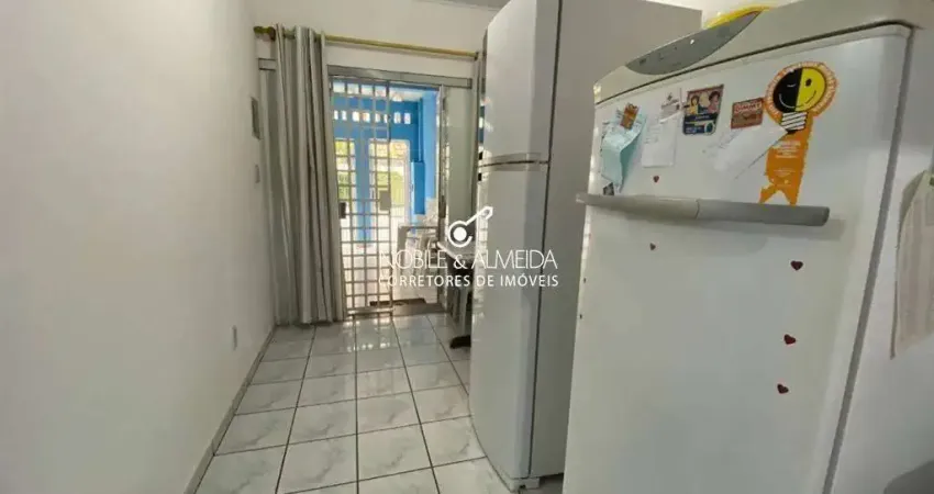 Casa à venda na avenida juscelino kubitschek de oliveira, caiçara, praia grande - sp