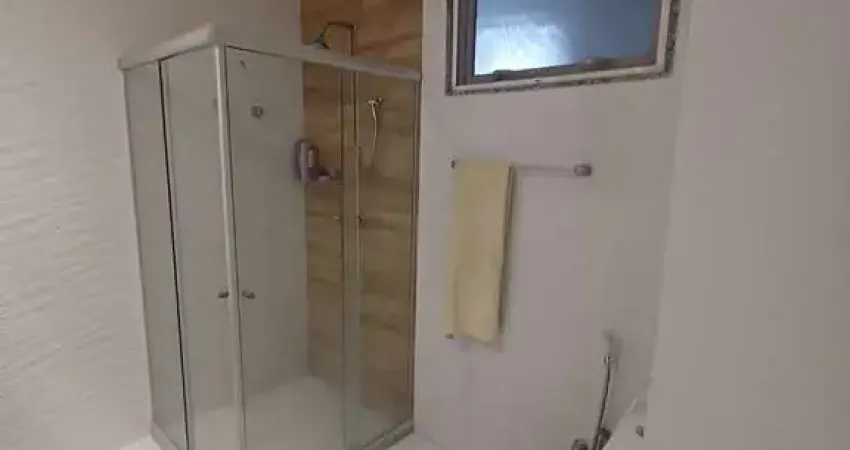 Casa de condomínio para alugar na rua doutor nilton velmosvitsky, camboinhas, niterói - rj