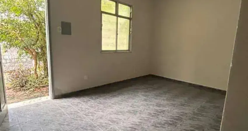 Casa à venda na Rua Joaquim Rodrigues, Parada de Lucas, Rio de Janeiro - RJ