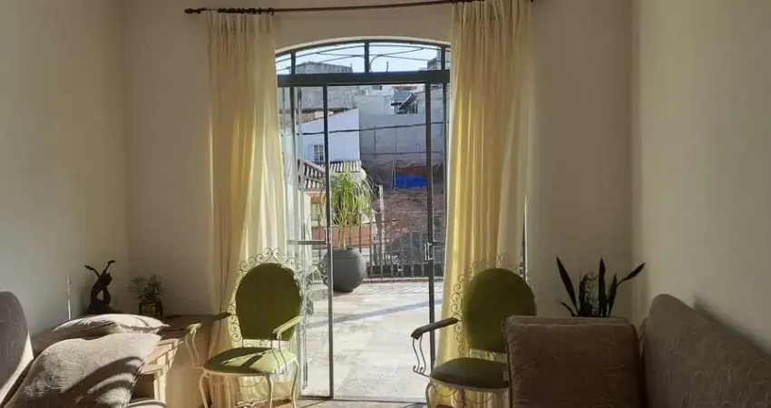 Casa para alugar na Rua Ariranha, Vila Helena, Santo André - SP