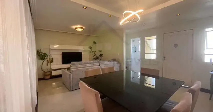 Casa em Condomínio para Venda em Jacareí / SP no bairro Loteamento Villa Branca