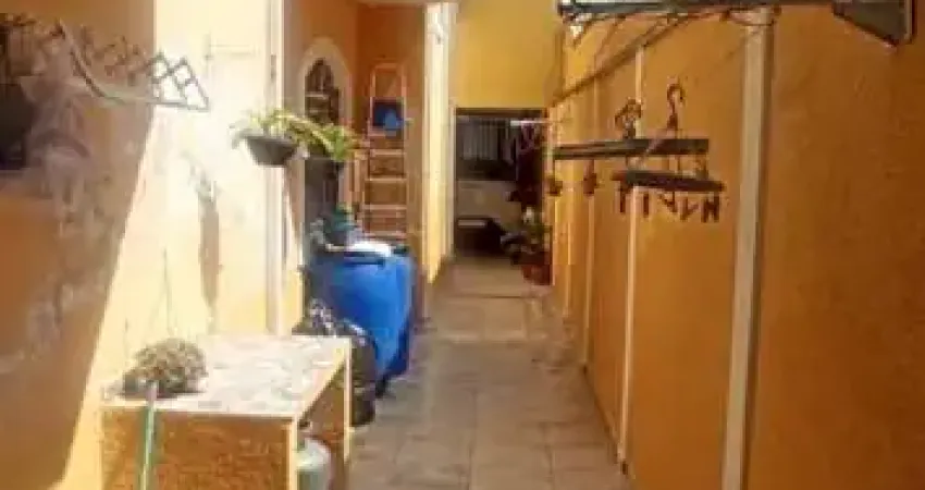Casa para Venda em Jacareí / SP no bairro Jardim Santa Marina