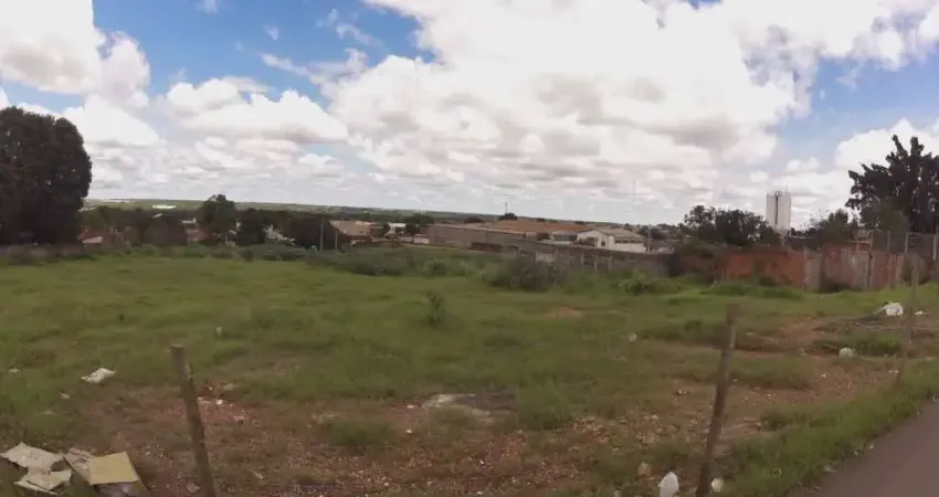 Terreno à venda na avenida Miguel sutil em Cuiabá MT