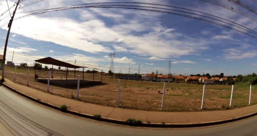 Terreno Esquina Avenida do Cpa e rotatoria Av Contorno leste