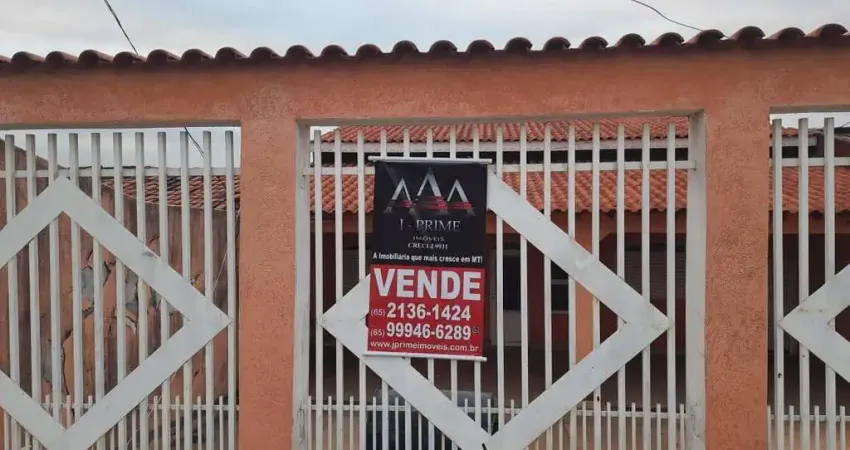 Casa com 3/4 no bairro Tijucal próximo a avenida Espigão