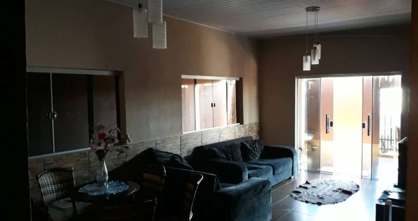 Casa com 4 quartos à venda na Avenida Joinvile, CPA I, Cuiabá