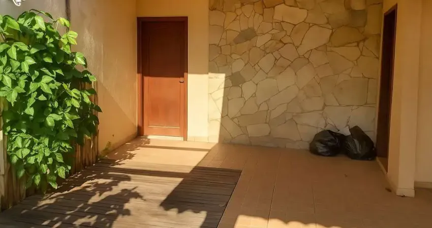 Casa com 3 quartos à venda na Rua João-de-Barro, 375, Recanto dos Pássaros, Cuiabá