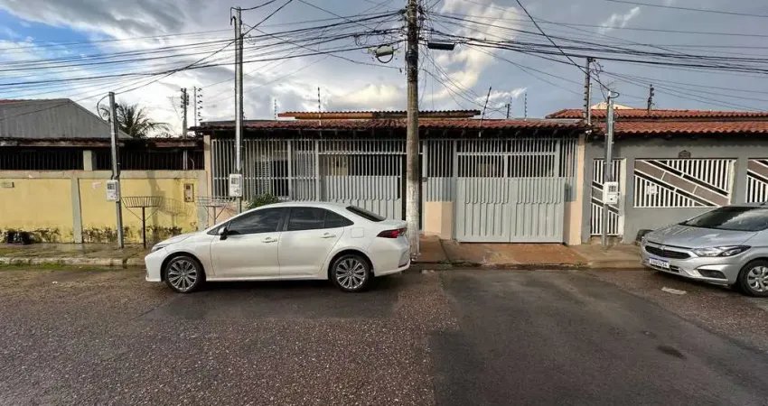 Casa com 3 quartos à venda na Rua L, Coophamil, Cuiabá
