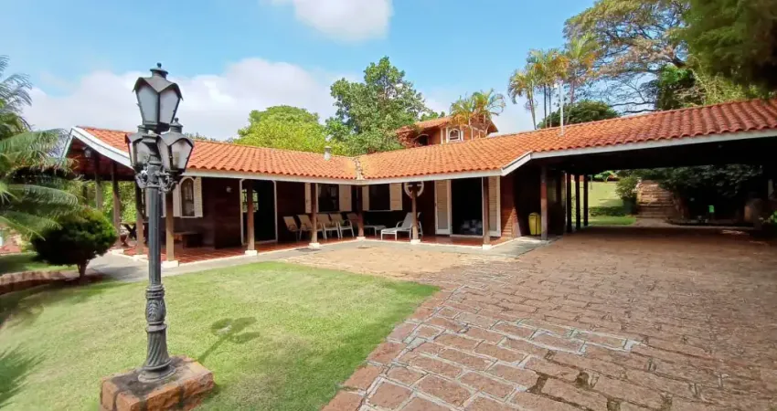 Linda! Chácara de frente para o lago com 4 suítes à venda, 2500 m² por R$ 1.390.000 - Terras de Itaici - Indaiatuba/SP