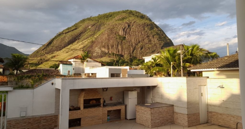 VENDO LINDA CASA EM CONDOMINIO FECHADO -VARGEM PEQUENA