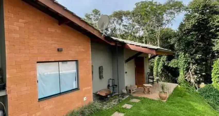 Casa em Condomínio para Venda em Atibaia, Alpes de Atibaia, 3 dormitórios, 1 suíte, 2 banheiros, 2 vagas