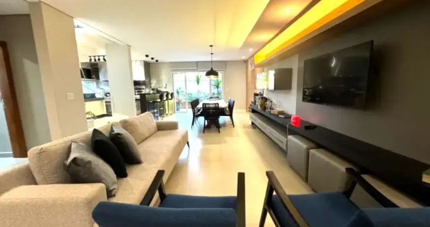 Casa de alto padrão a venda no condomínio Bella Citta Fazenda Rodeio em Mogi das Cruzes.