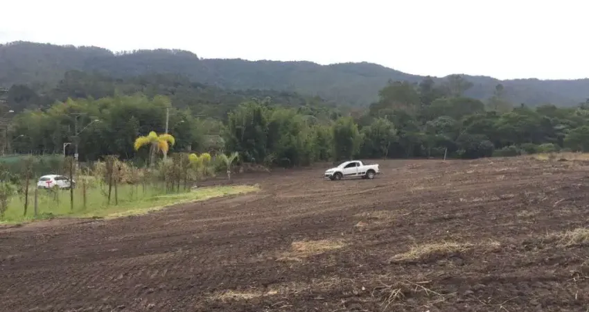 Terreno à venda na Estrada Beija-Flor, S/N, Cézar de Souza, Mogi das Cruzes
