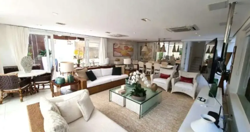 Imperdível: Luxuosa casa em condomínio à venda em Juquehy, São Sebastião-SP - 5 quartos, 5 suítes, 5 salas, 7 banheiros, 3 vagas, 420m².