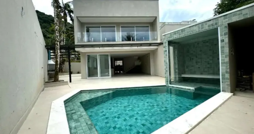 Casa a venda em Juquehy Litoral Norte de São Paulo.