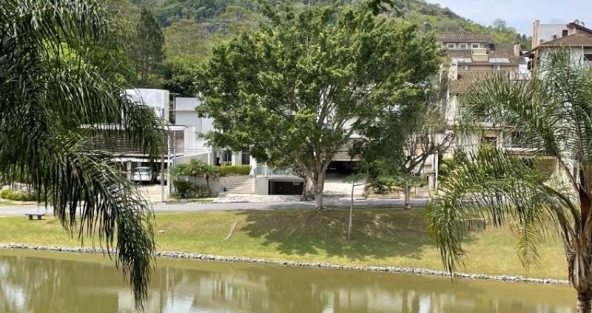 Casa a venda no condomínio Real Park, Vila Oliveira  em Mogi das Cruzes,