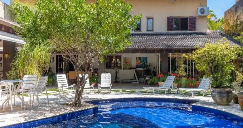 Lindíssima CASA a venda na Vila Oliveira em Mogi das Cruzes. Casa de alto padrão em Mogi das Cruzes.