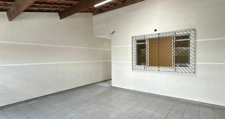Sobrado 4 Quartos à Venda em São José dos Campos – Jardim América