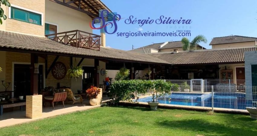 Excelente casa duplex em condomínio fechado com 3 suítes no Eusébio