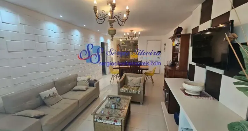 Apartamento no Golf Ville com 3 suítes e lazer completo - Porto das Dunas.