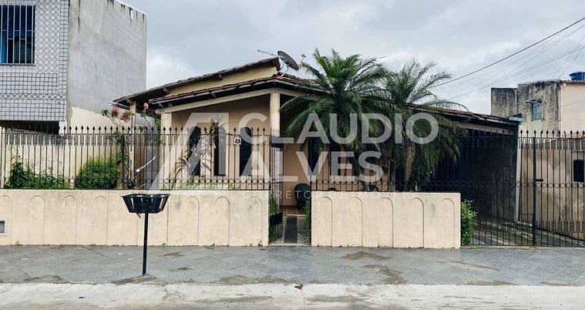 Casa com 4 quartos à venda na Rua Andaraí, Jardim Cruzeiro, Feira de Santana