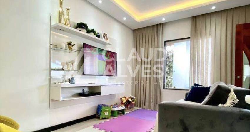 CASA COM 3 QURTOS SENDO 1 SUÍTE E ÁREA GOUMERT COOMPLETA
