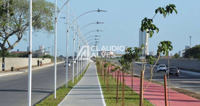 TERRENO COMERCIAL COM 6.000 M2 NA AV. FRANCISCO FRAGA MAIA