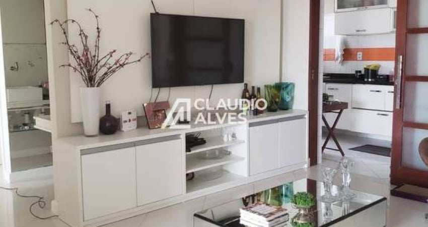 APARTAMENTO COM 2 QUEROS  SENDO 1 SUÍTE NA AV. GETÚLIO VARGAS