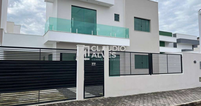 CASA COM 3 QUARTOS SENDO 2 SUÍTES NO BAIRRO PARQUE IPÊ