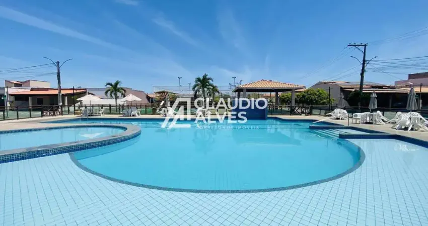 CASA COM 2 QUARTOS EM CONDOMÍNIO NA REGIÃO DA AV. FRAGA MAIA