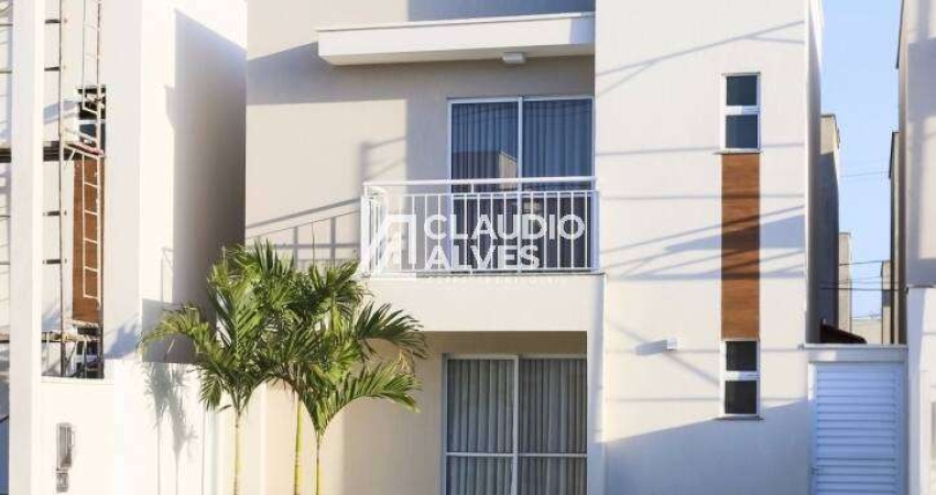 CASA COM 3 QUARTOS SENDO 1 SUÍTE COM CLOSET E ÁREA GOURMET E ENERGIA SOLAR