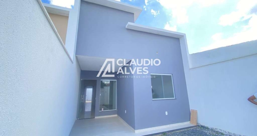 CASA COM 2 QUARTOS SENDO 1 SUÍTE COM ESPAÇO GOURMET NO BAIRRO MANGABEIRA