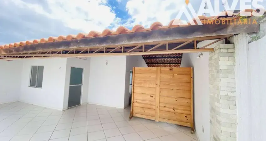 Casa com 2 quartos em rua comercial na região da av. fraga maia