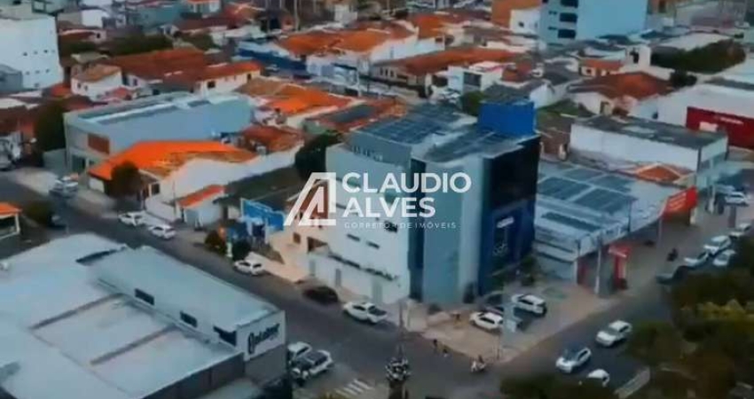 Terreno comercial à venda na Avenida Maria Quitéria, São João, Feira de Santana