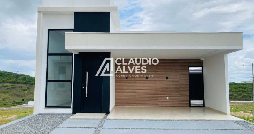 CASA COM 3 QUARTOS SENDO 1 SUÍTE E ÁREA GOURMET EM CONDOMÍNIO