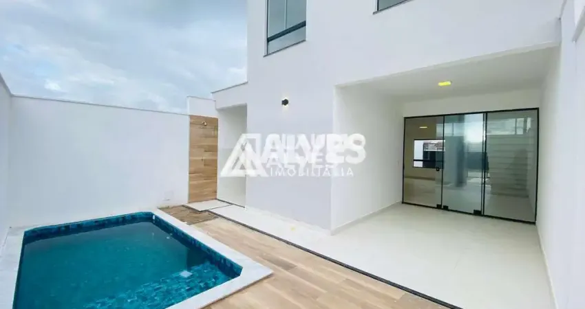CASA COM 3 QUARTOS SENDO 1 SUÍTE PISCINA E ESPAÇO GOURMET