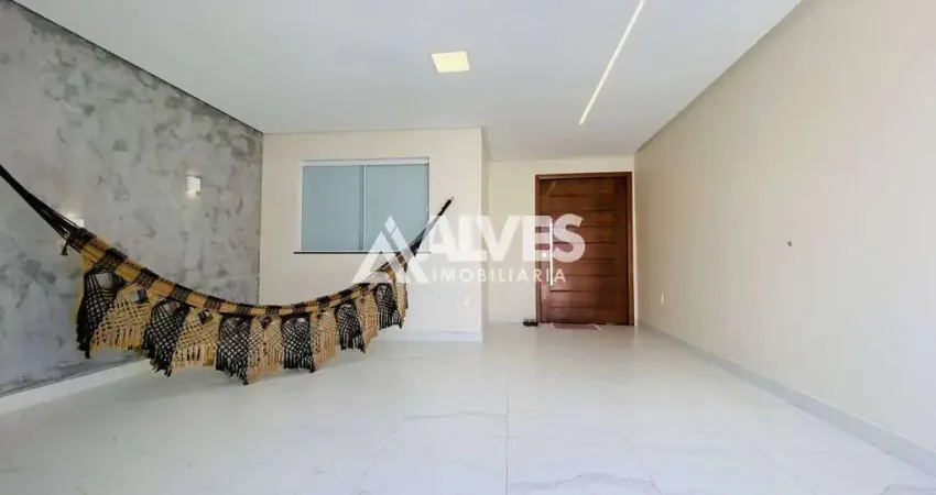 Casa com 2 quartos sendo 1 suíte com moveis planejados e energia solar