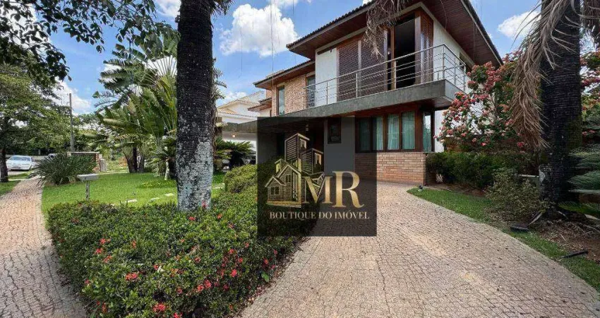 Linda e aconchegante Casa no Condomínio Alphaville Campinas à venda.  Arquitetura de JANNINI SAGARRA ARQUITETURA, Paisagismo do renomado MARCELONOVAES