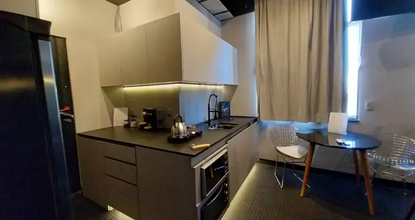Lindo Loft mobiliado, com 24m², à venda na Rua Álvaro Alvim, no Centro do Rio de Janeiro, com a possibilidade de ganhos com Airbnb, por R$ 300.000,00.