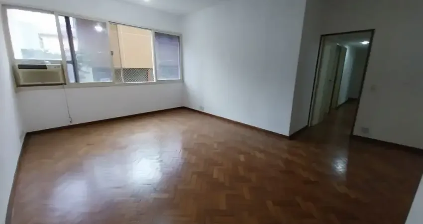 Vende-se excelente apartamento sala, 3 quartos, com 107m², na Tijuca, perto do Metrô da Afonso Pena, R$ 590.000,00