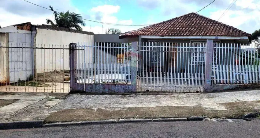 Casa com 3 quartos à venda na Rua Graciliano Ramos, 818, Guarani, Colombo